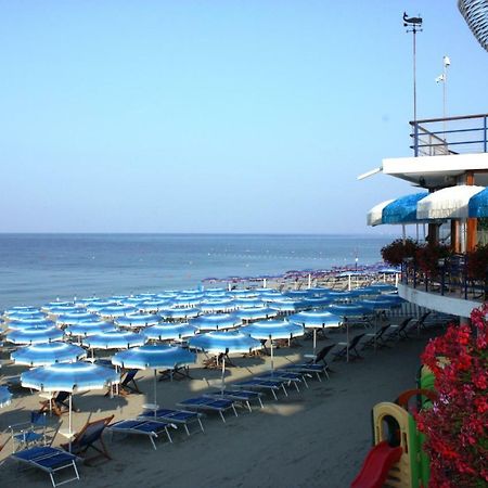 Apartments Arcobaleno Deiva Marina Exterior foto